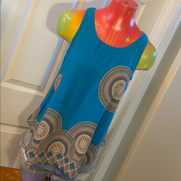 Tops - Blue Sleeveless Super Soft Fabric Top with Geometrical Patterned Designs